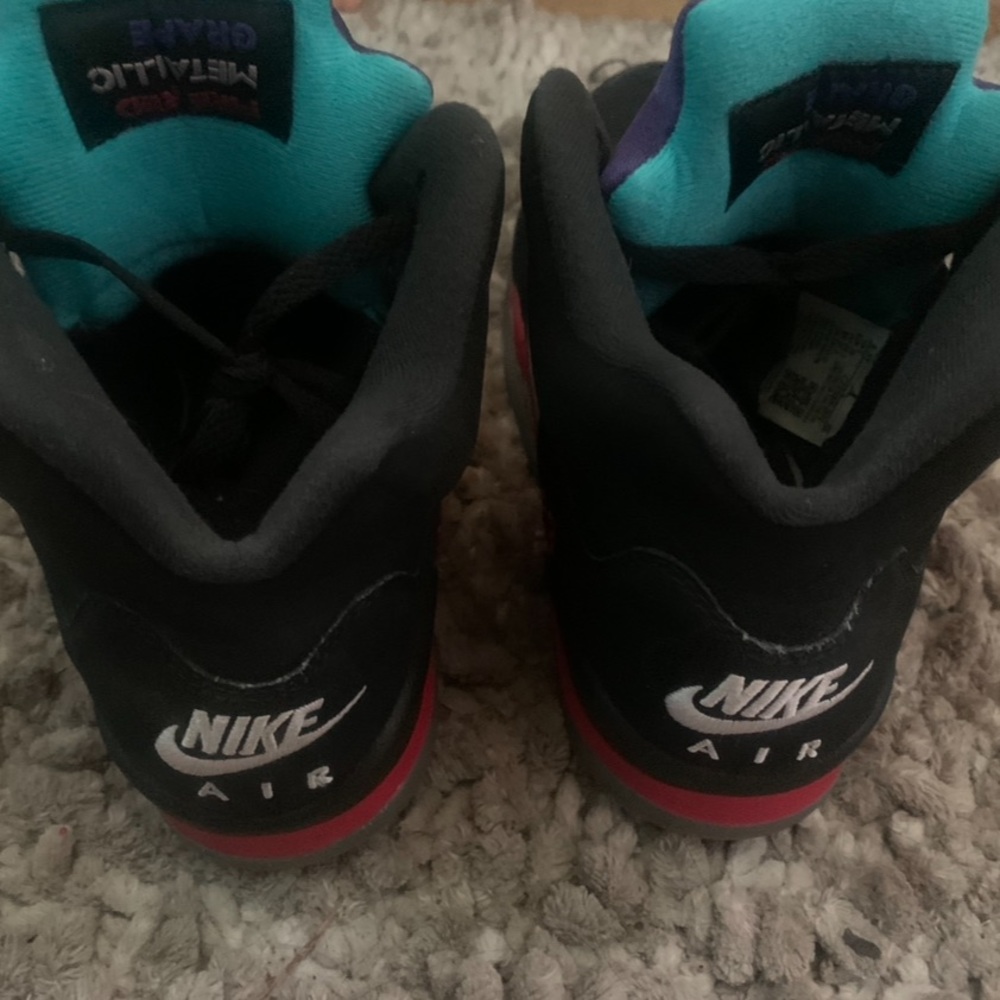 Jordan 5 - Picture 2 of 3